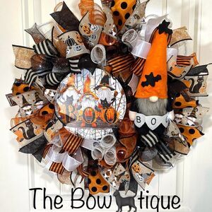 Handmade 22 in Halloween Wreath Boo Witch Gnome and Cats LED Lights #W14